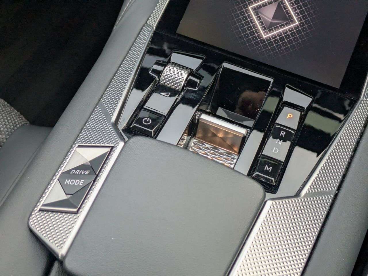 2023 DS AUTOMOBILES DS 4 2023 DS AUTOMOBILES DS 4