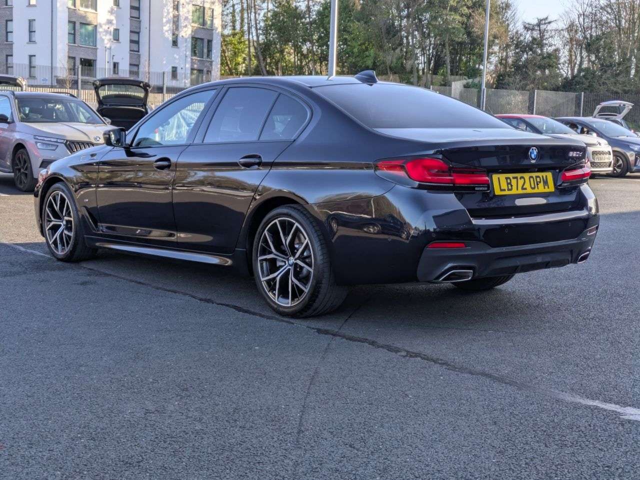 A 2022 BMW 5 SERIES 2.0 520d MHT M Sport Saloon 4dr Diesel Hybrid Steptronic Euro 6 (s/s) (190 A 2022 BMW 5 SERIES 2.0 520d MHT M Sport Saloon 4dr Diesel Hybrid Steptronic Euro 6 (s/s) (190