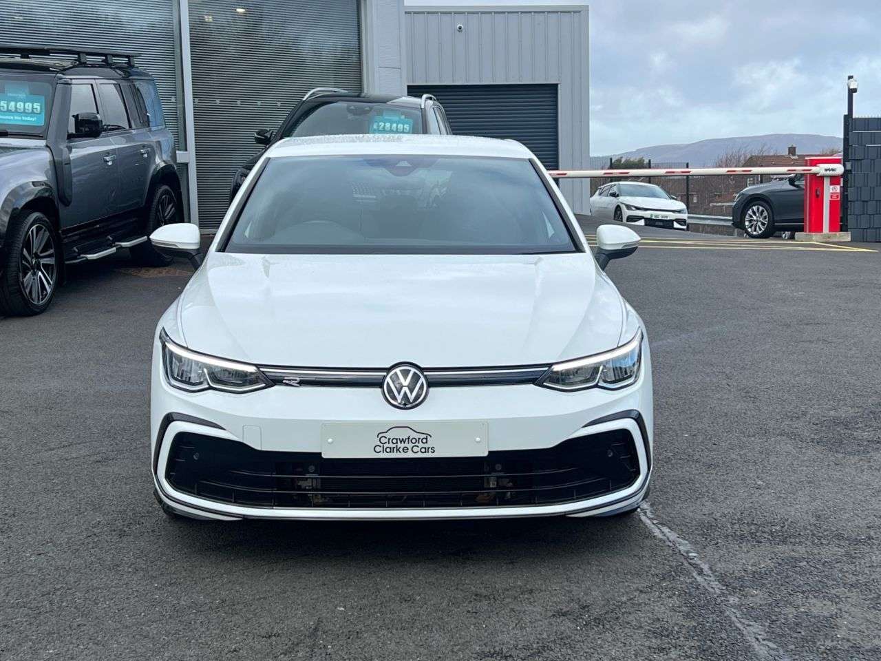 A 2022 VOLKSWAGEN GOLF 1.5 TSI R-Line Hatchback 5dr Petrol Manual Euro 6 (s/s) (130 ps) A 2022 VOLKSWAGEN GOLF 1.5 TSI R-Line Hatchback 5dr Petrol Manual Euro 6 (s/s) (130 ps)
