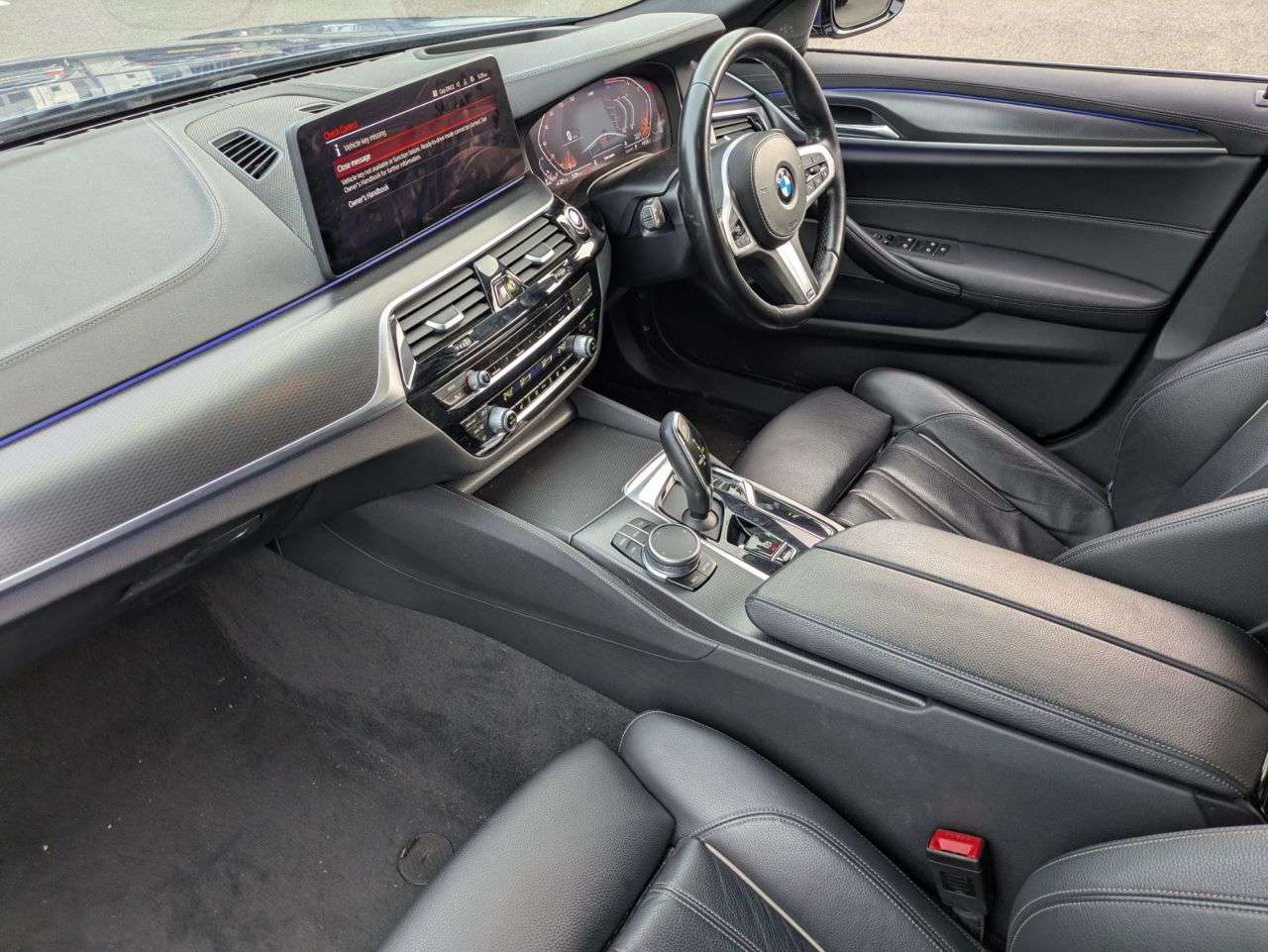 2021 BMW 5 SERIES 2021 BMW 5 SERIES