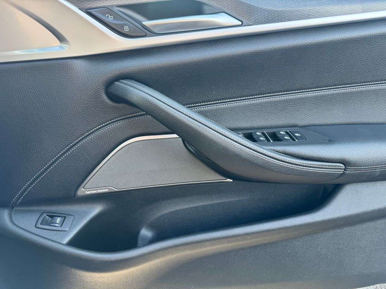 2021 BMW 5 SERIES 2021 BMW 5 SERIES