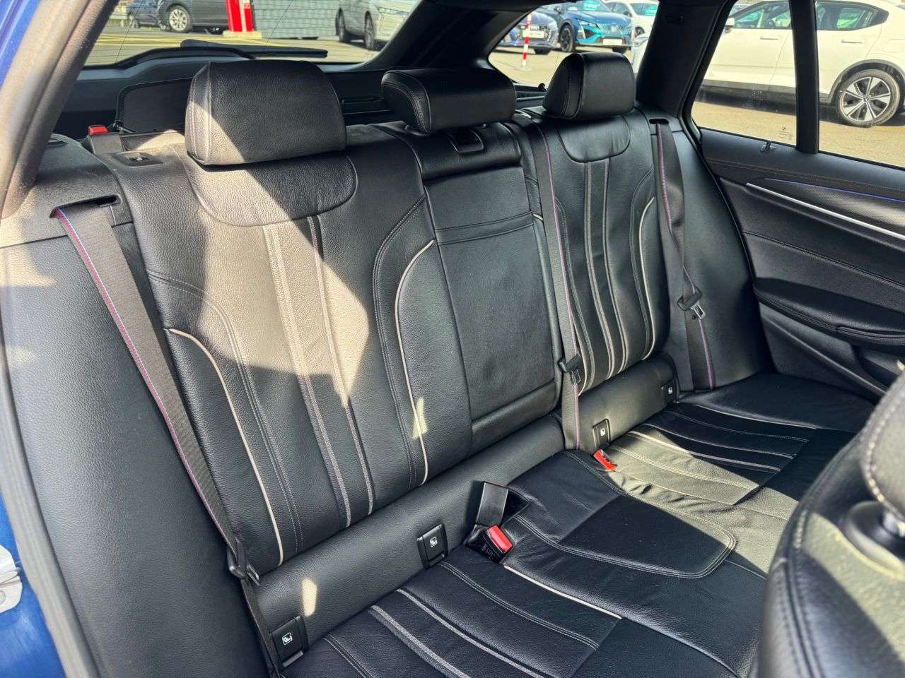 2021 BMW 5 SERIES 2021 BMW 5 SERIES