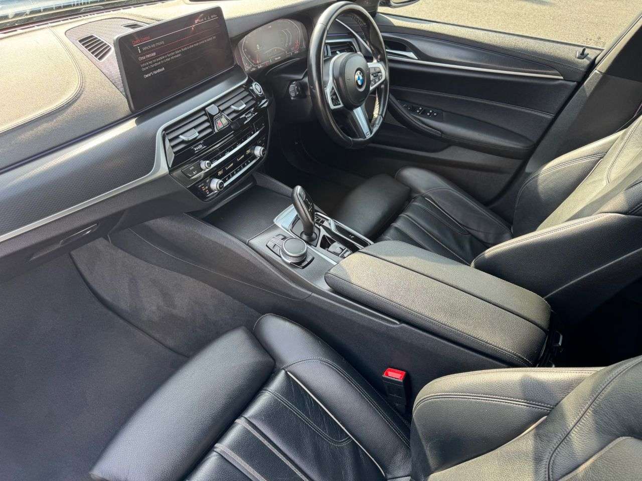 2021 BMW 5 SERIES 2021 BMW 5 SERIES