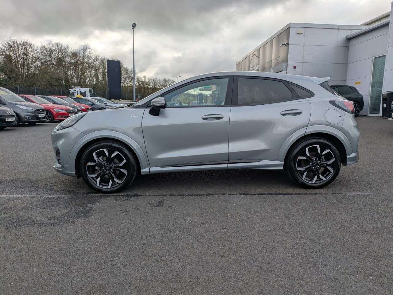 A 2023 FORD PUMA 1.0T EcoBoost MHEV ST-Line X SUV 5dr Petrol Hybrid Manual Euro 6 (s/s) (155 A 2023 FORD PUMA 1.0T EcoBoost MHEV ST-Line X SUV 5dr Petrol Hybrid Manual Euro 6 (s/s) (155