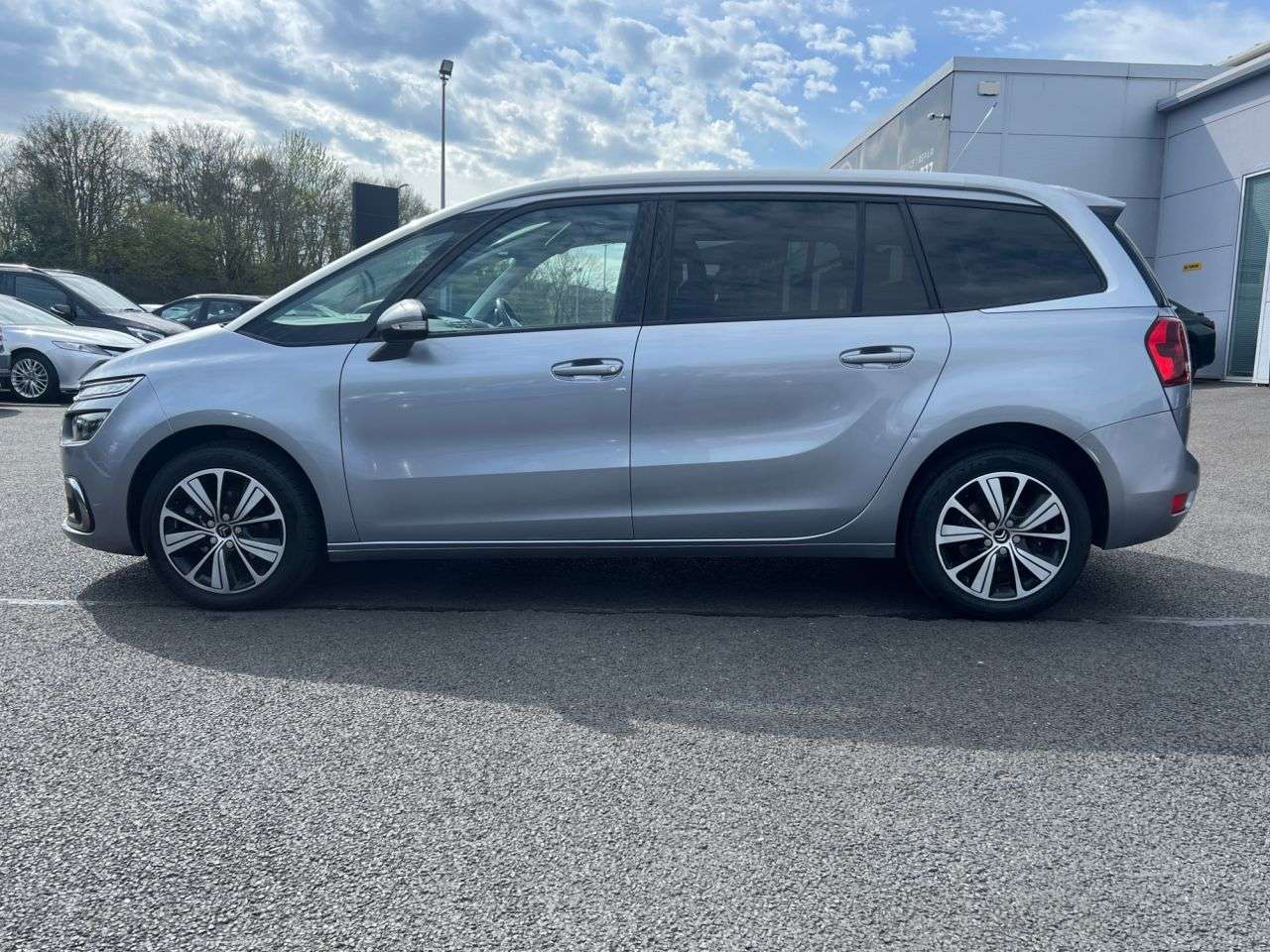 A 2018 CITROEN GRAND C4 SPACETOURER 1.5 BlueHDi Feel MPV 5dr Diesel Manual Euro 6 (s/s) (130 ps) A 2018 CITROEN GRAND C4 SPACETOURER 1.5 BlueHDi Feel MPV 5dr Diesel Manual Euro 6 (s/s) (130 ps)