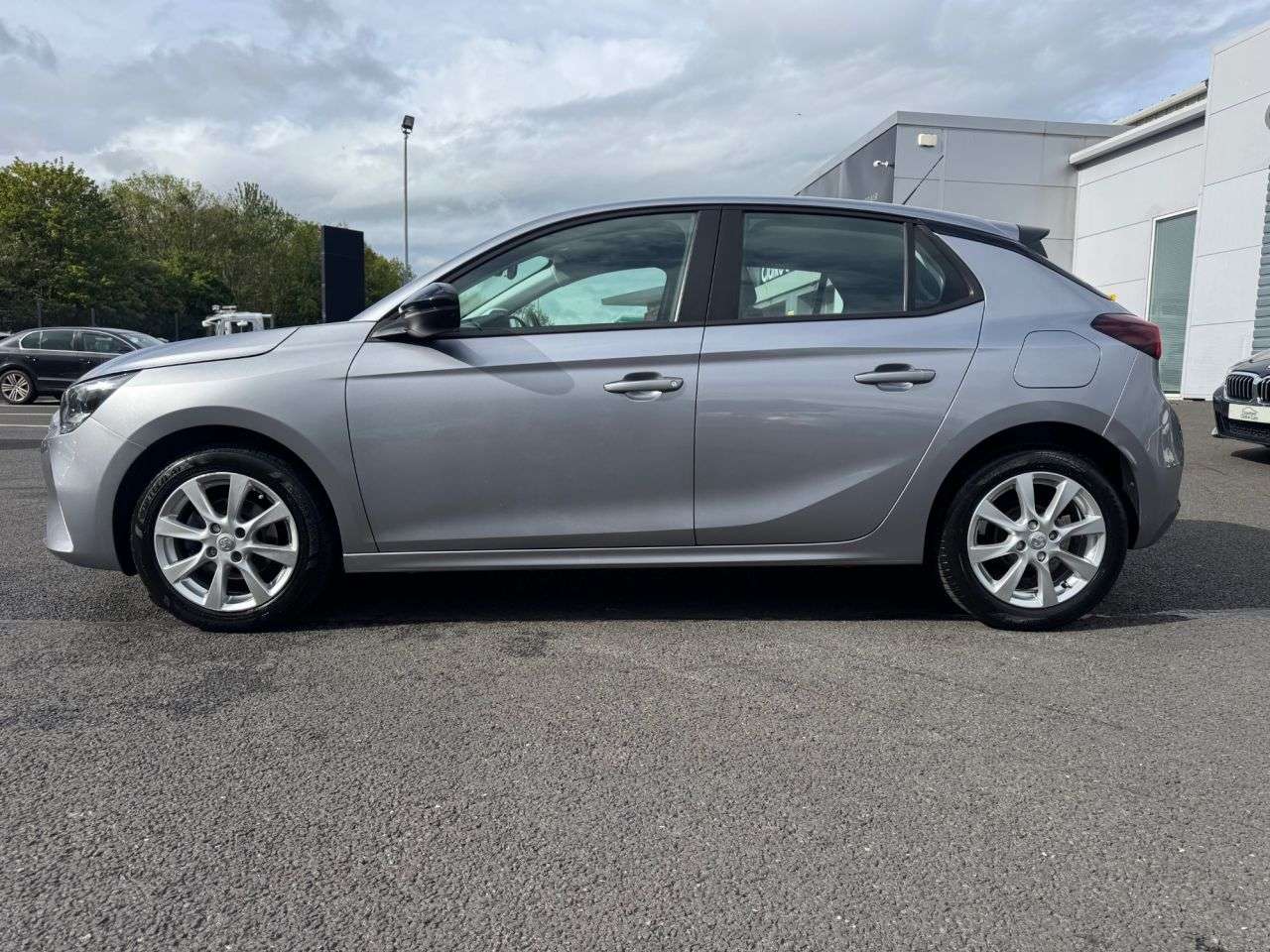 A 2022 VAUXHALL CORSA 1.2 SE Edition Hatchback 5dr Petrol Manual Euro 6 (75 ps) A 2022 VAUXHALL CORSA 1.2 SE Edition Hatchback 5dr Petrol Manual Euro 6 (75 ps)