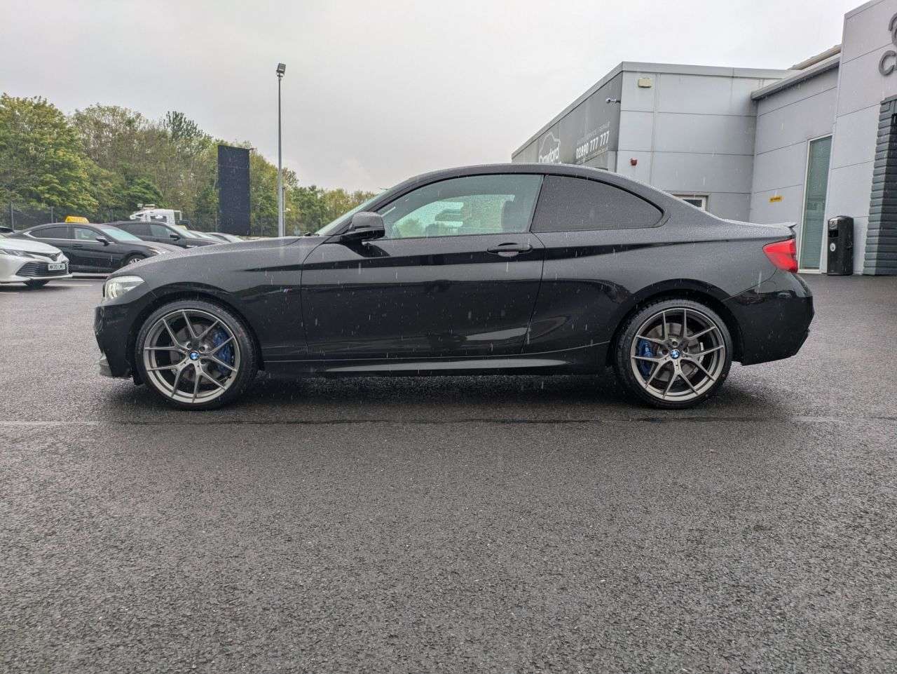 A 2018 BMW 2 SERIES 2.0 220d M Sport Coupe 2dr Diesel Auto xDrive Euro 6 (s/s) (190 ps) Coupe A 2018 BMW 2 SERIES 2.0 220d M Sport Coupe 2dr Diesel Auto xDrive Euro 6 (s/s) (190 ps) Coupe