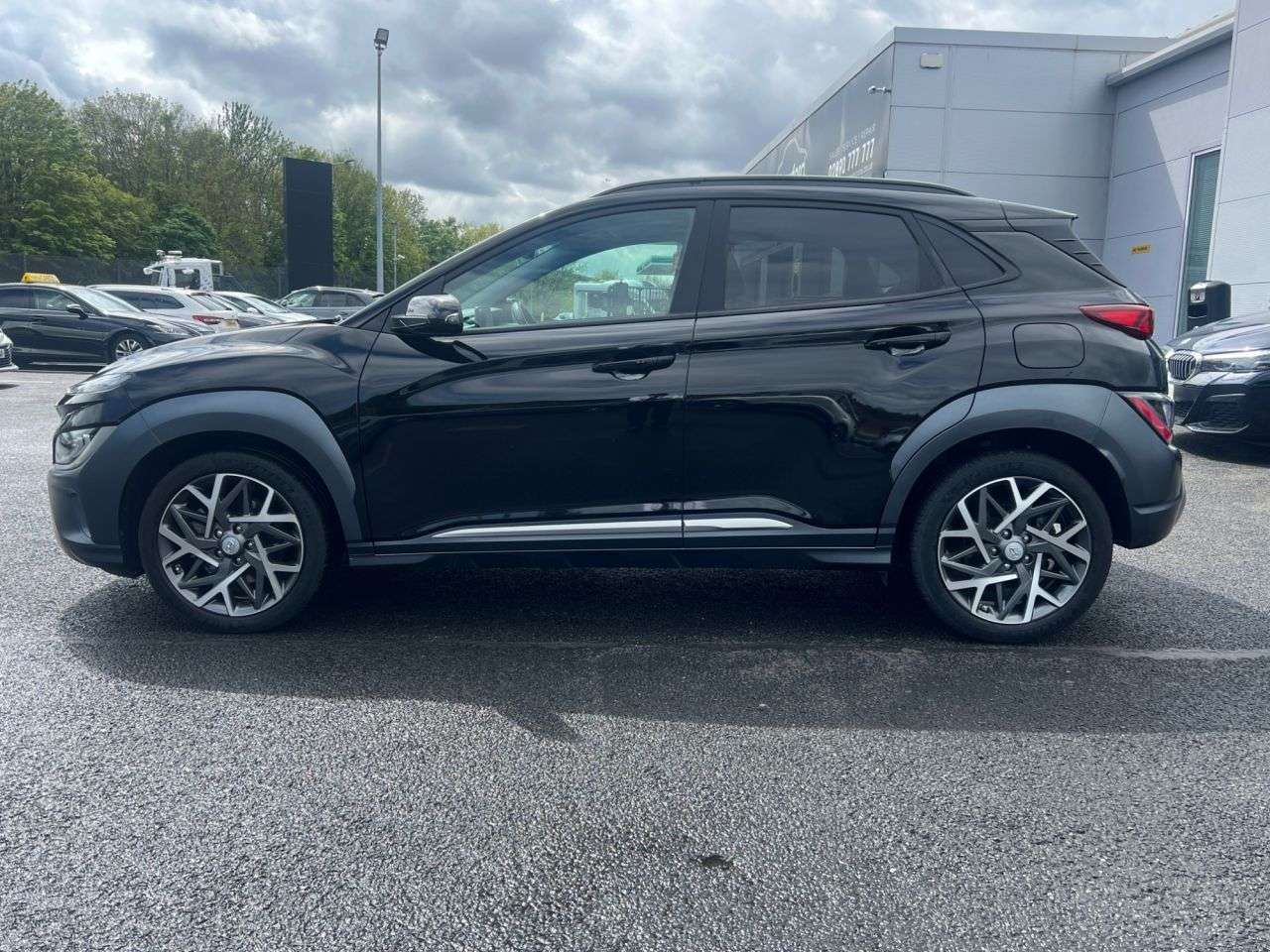 A 2023 HYUNDAI KONA 1.6 h-GDi Ultimate SUV 5dr Petrol Hybrid DCT Euro 6 (s/s) (141 ps) A 2023 HYUNDAI KONA 1.6 h-GDi Ultimate SUV 5dr Petrol Hybrid DCT Euro 6 (s/s) (141 ps)