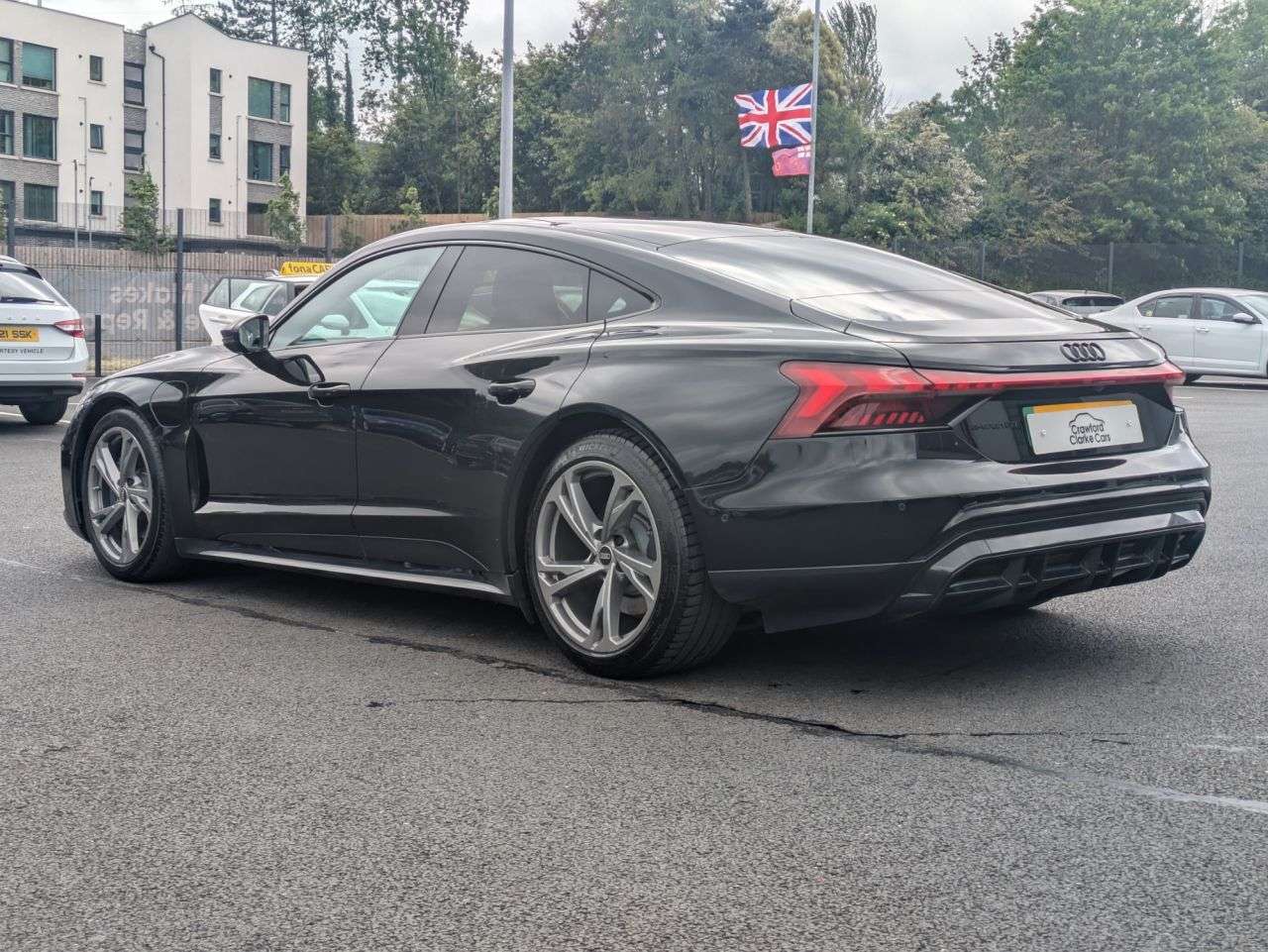A 2022 AUDI E-TRON GT 93.4kWh Saloon 4dr Electric Auto quattro (476 ps) A 2022 AUDI E-TRON GT 93.4kWh Saloon 4dr Electric Auto quattro (476 ps)