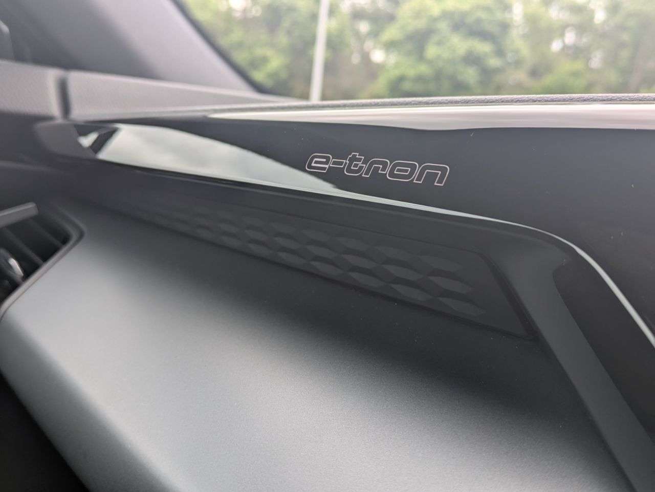 2022 AUDI E-TRON GT 2022 AUDI E-TRON GT