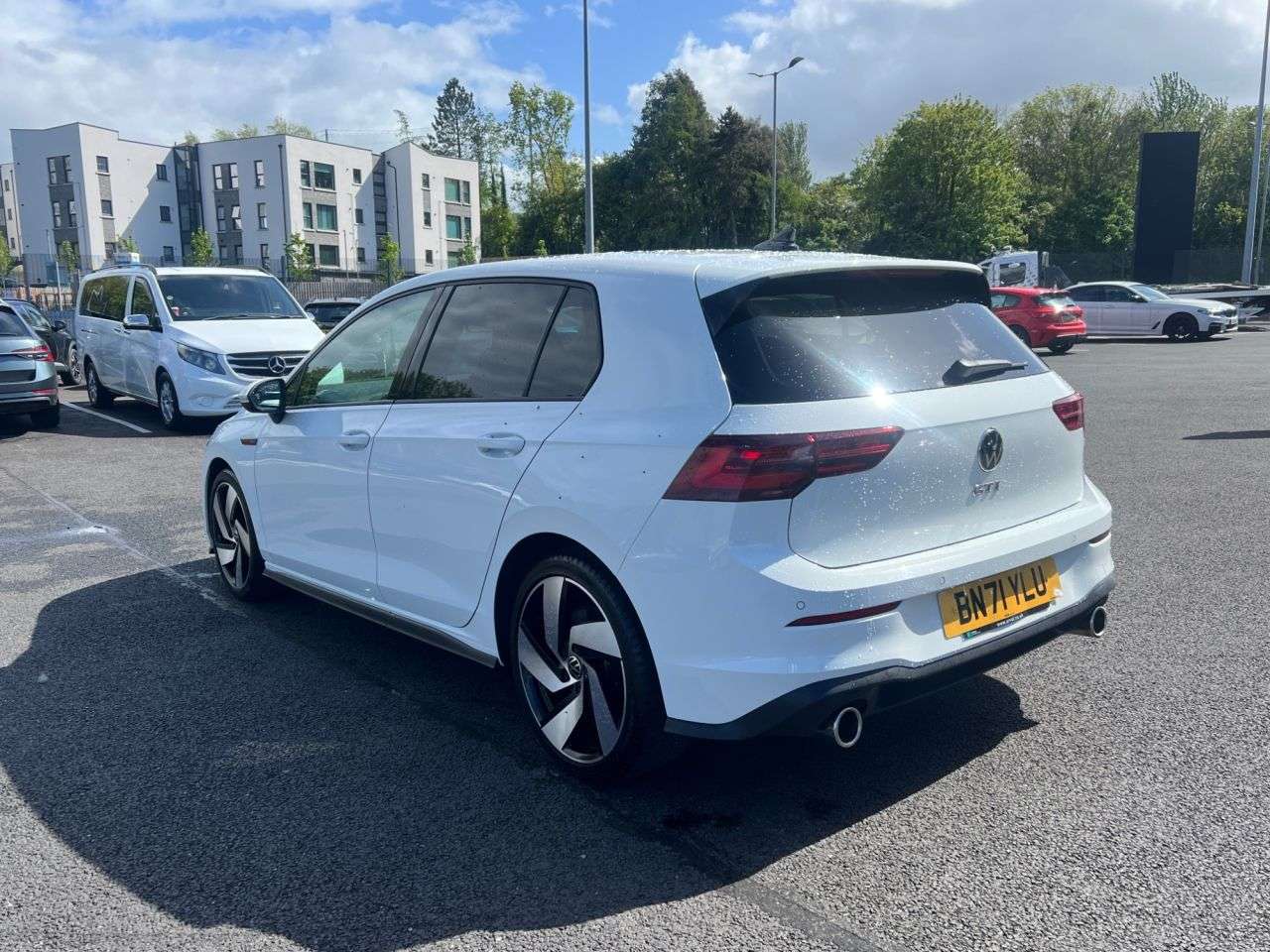 A 2021 VOLKSWAGEN GOLF 2.0 TSI GTI Hatchback 5dr Petrol DSG Euro 6 (s/s) (245 ps) A 2021 VOLKSWAGEN GOLF 2.0 TSI GTI Hatchback 5dr Petrol DSG Euro 6 (s/s) (245 ps)
