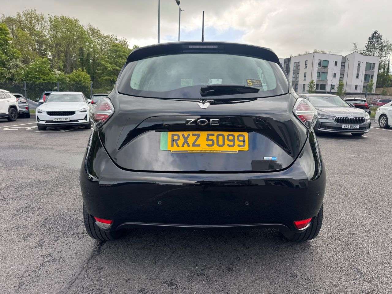 A 2022 RENAULT ZOE R110 EV50 52kWh Iconic Hatchback 5dr Electric Auto (Rapid Charge) (107 bhp) A 2022 RENAULT ZOE R110 EV50 52kWh Iconic Hatchback 5dr Electric Auto (Rapid Charge) (107 bhp)
