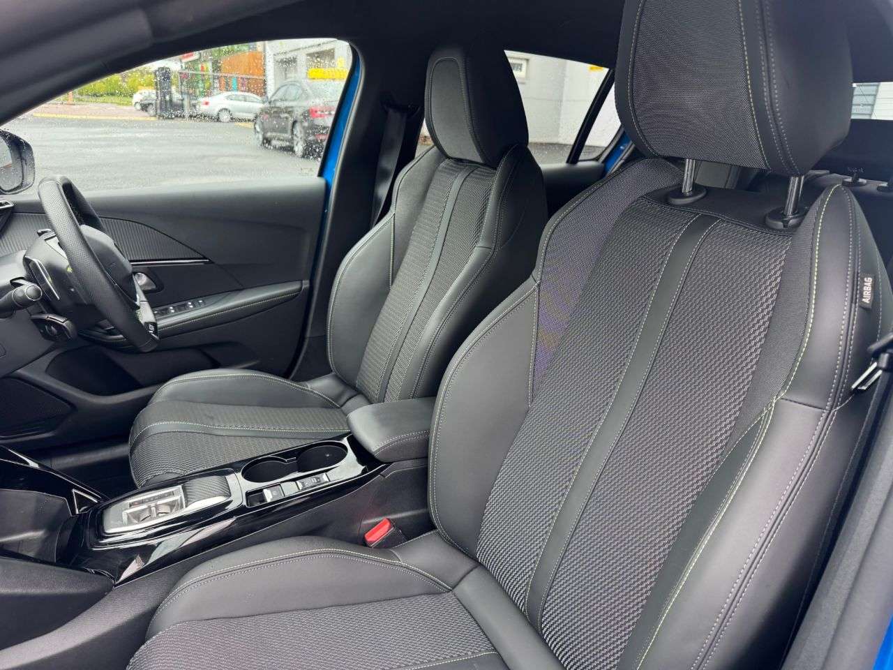 2024 PEUGEOT 208 2024 PEUGEOT 208