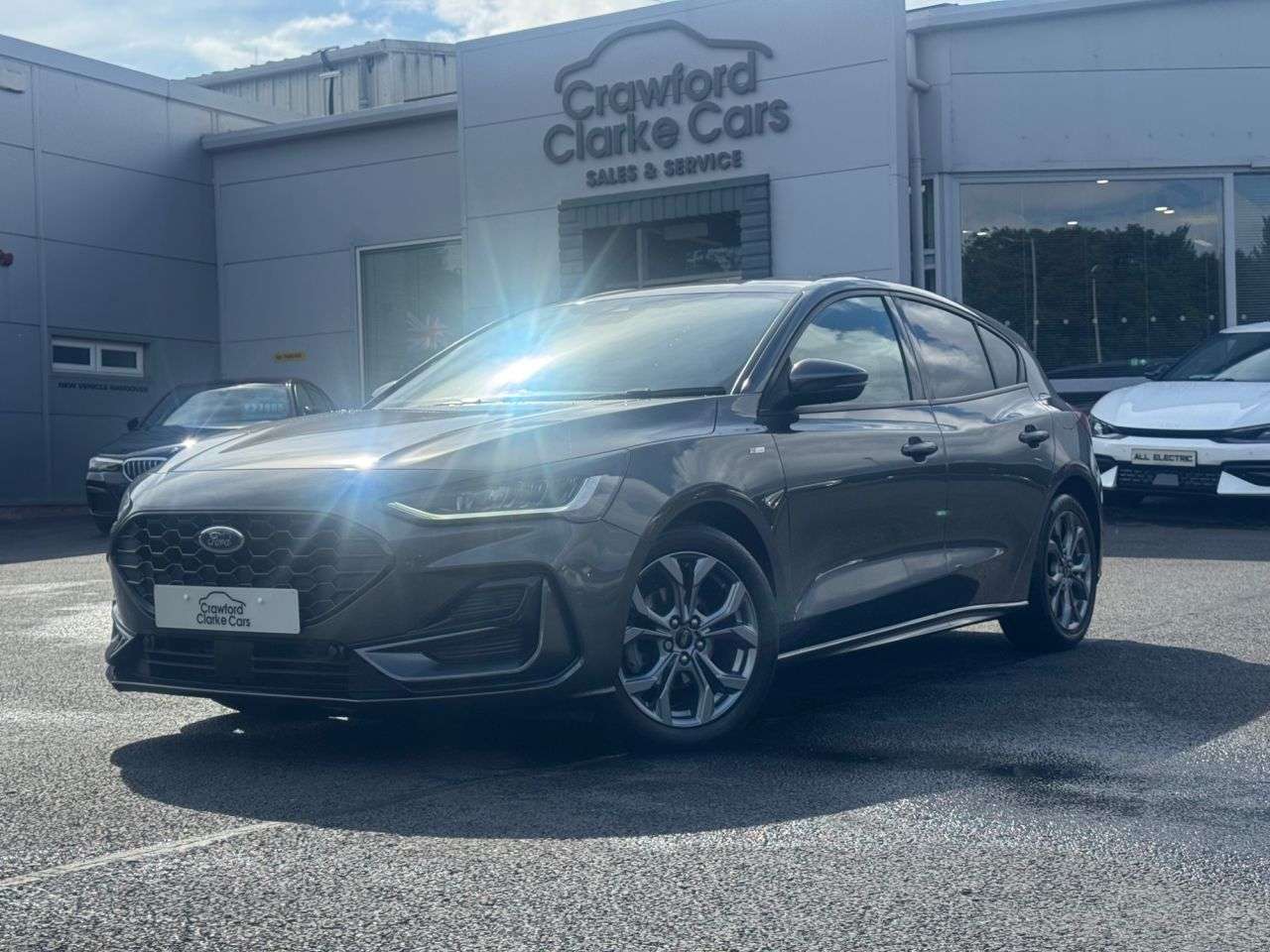 A 2023 FORD FOCUS 1.0T EcoBoost ST-Line Hatchback 5dr Petrol Manual Euro 6 (s/s) (125 ps) A 2023 FORD FOCUS 1.0T EcoBoost ST-Line Hatchback 5dr Petrol Manual Euro 6 (s/s) (125 ps)