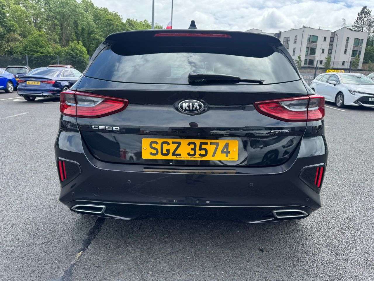 A 2020 KIA CEED 1.0 T-GDi GT-Line Hatchback 5dr Petrol Manual Euro 6 (s/s) (118 bhp) A 2020 KIA CEED 1.0 T-GDi GT-Line Hatchback 5dr Petrol Manual Euro 6 (s/s) (118 bhp)