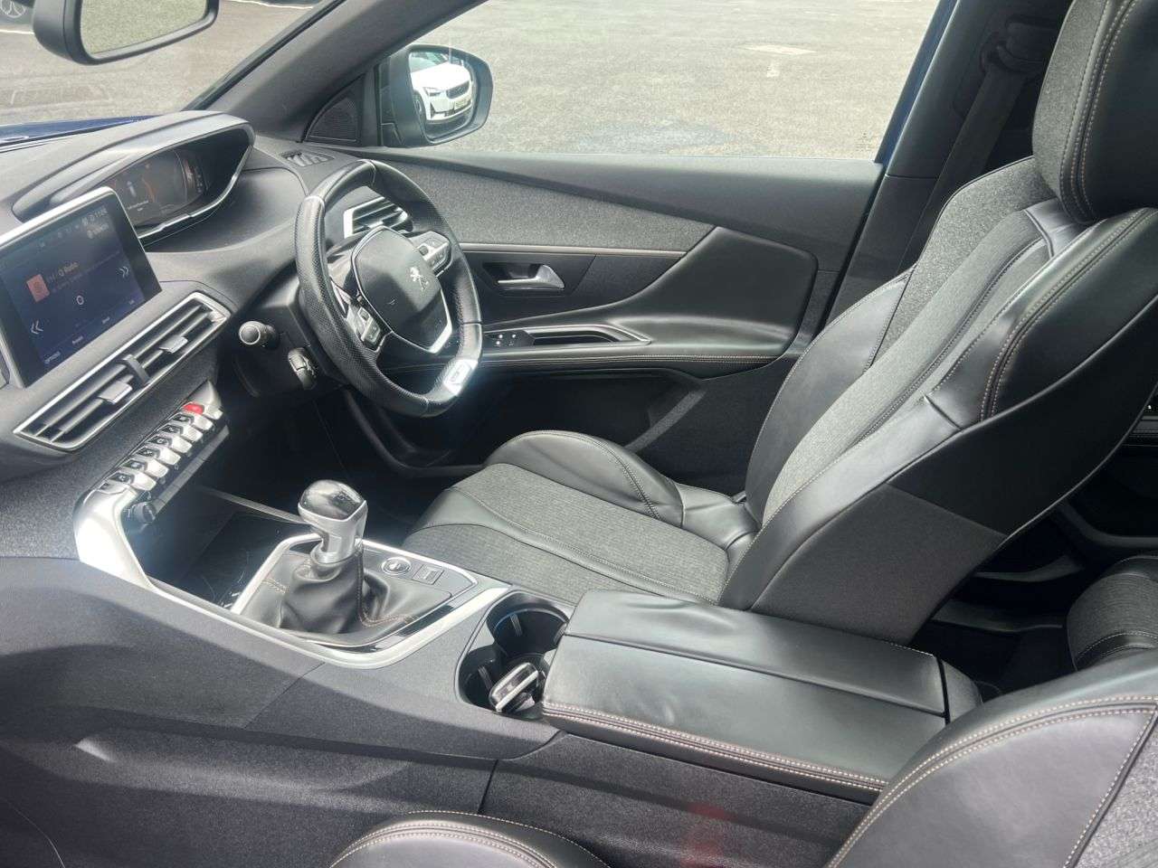 2018 PEUGEOT 3008 2018 PEUGEOT 3008