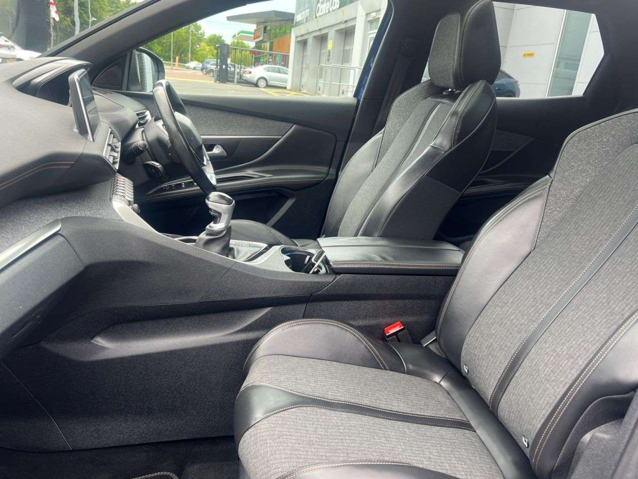 2018 PEUGEOT 3008 2018 PEUGEOT 3008