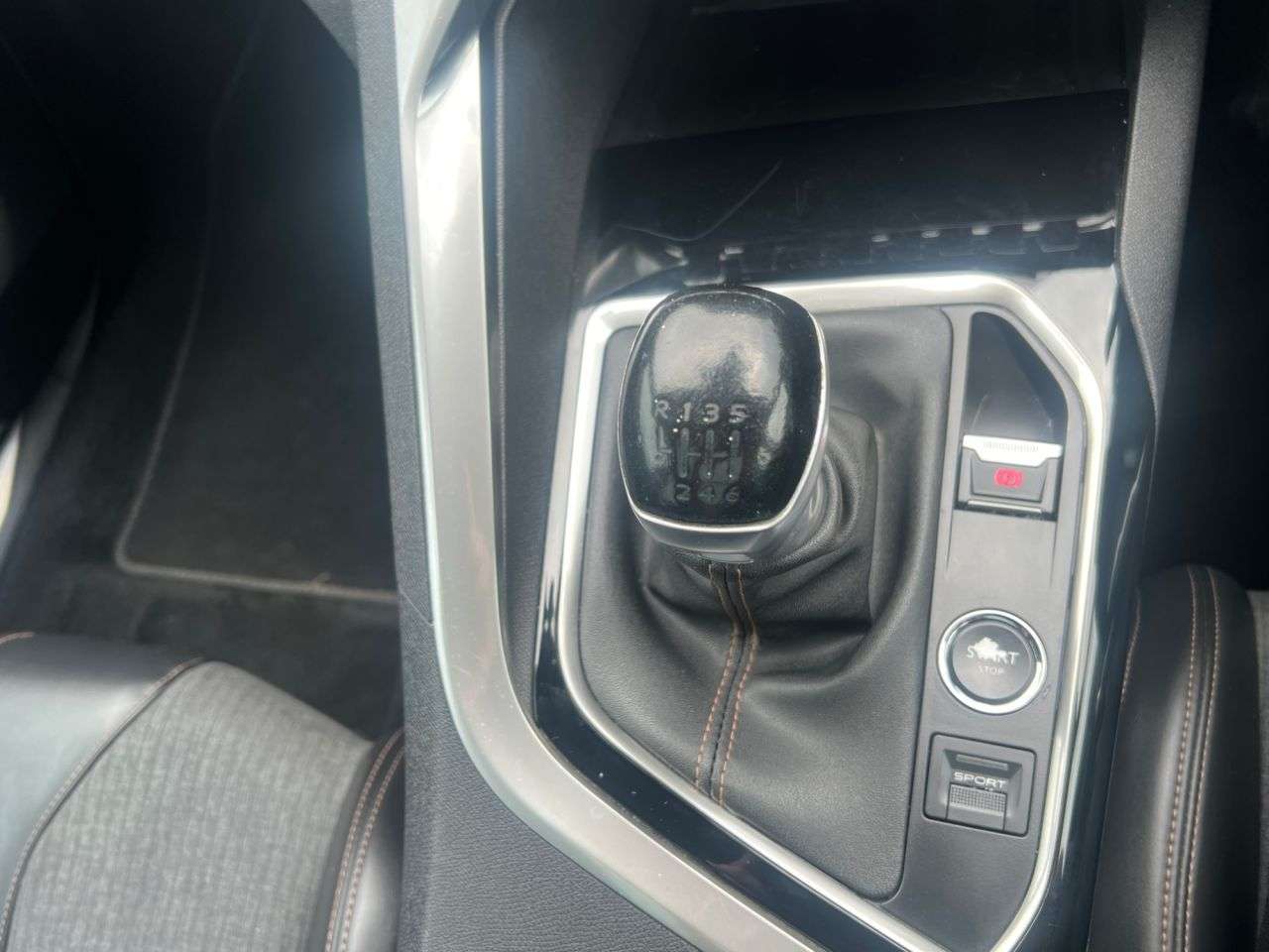 2018 PEUGEOT 3008 2018 PEUGEOT 3008