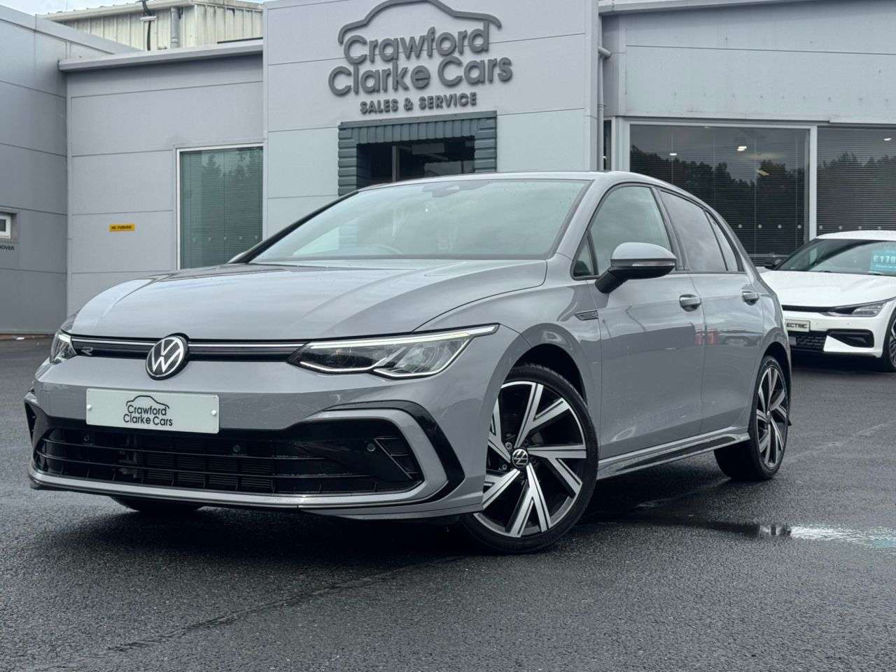 A 2022 VOLKSWAGEN GOLF 1.5 TSI R-Line Hatchback 5dr Petrol Manual Euro 6 (s/s) (130 ps) A 2022 VOLKSWAGEN GOLF 1.5 TSI R-Line Hatchback 5dr Petrol Manual Euro 6 (s/s) (130 ps)