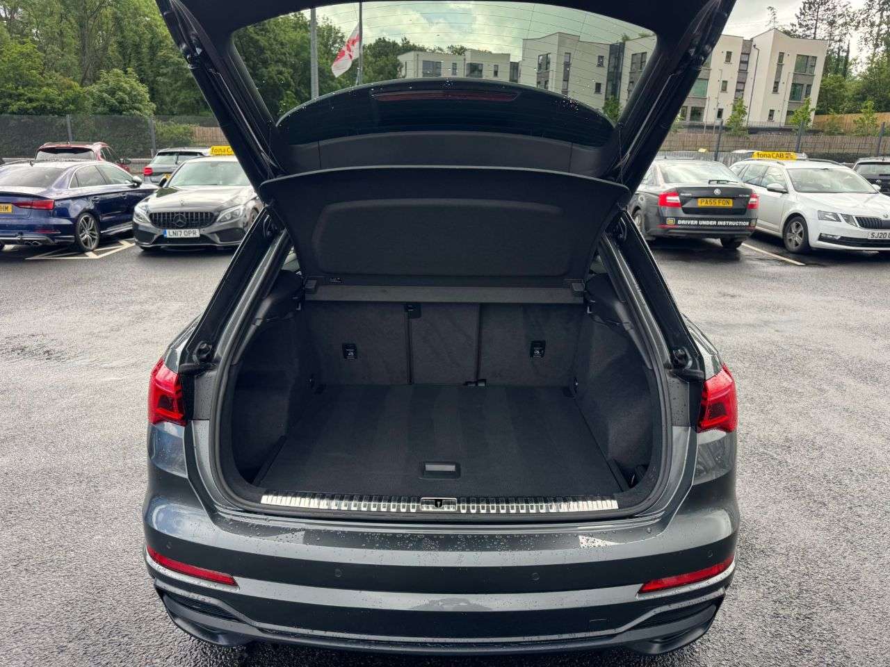2020 AUDI Q3 2020 AUDI Q3
