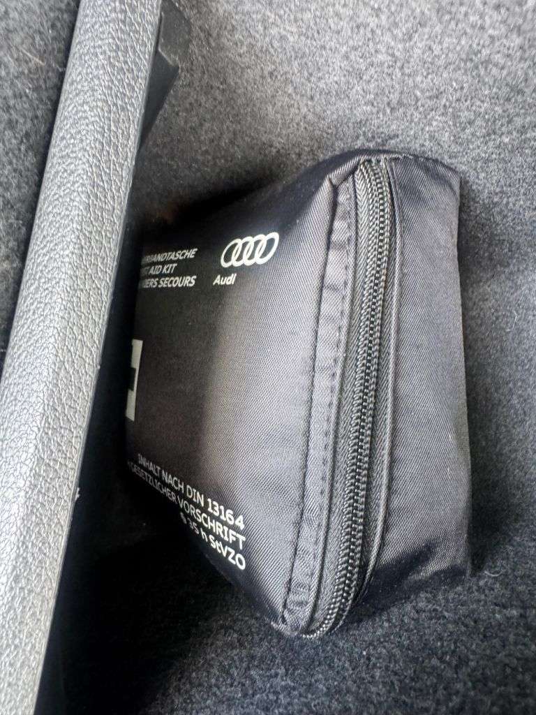 2020 AUDI Q3 2020 AUDI Q3