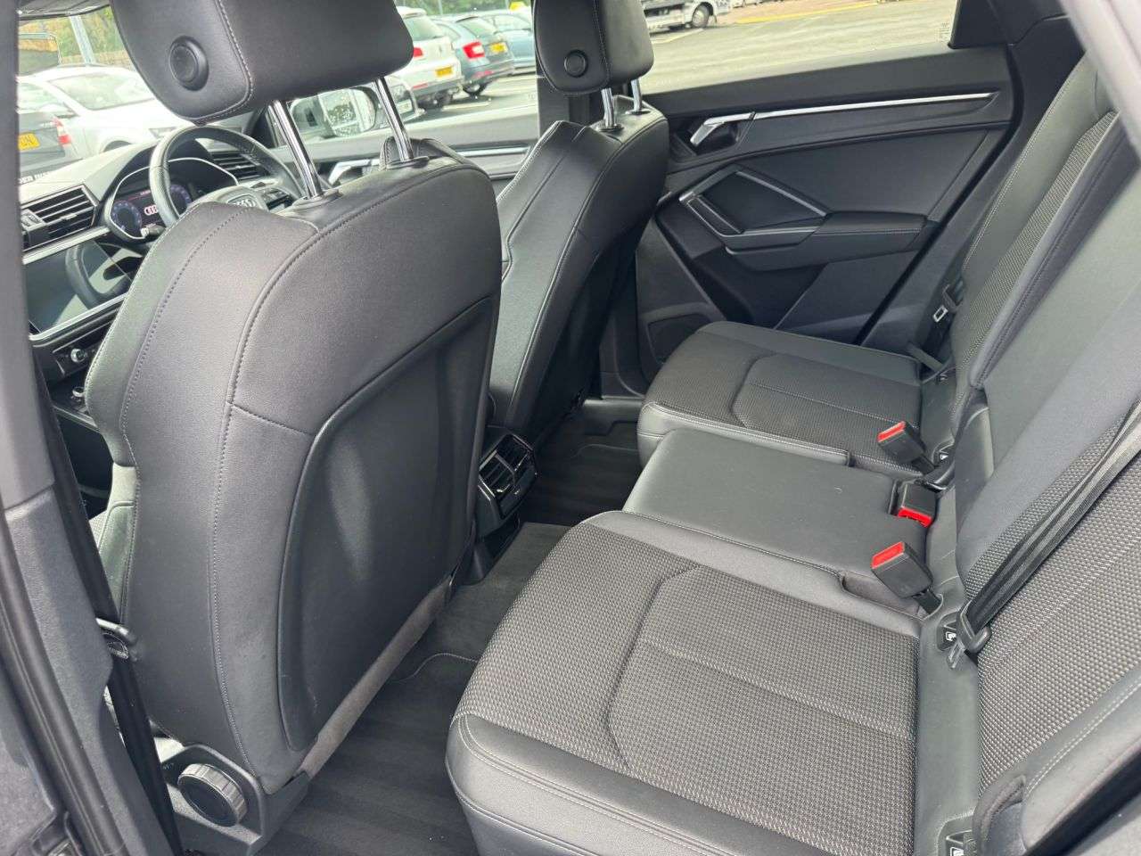 2020 AUDI Q3 2020 AUDI Q3