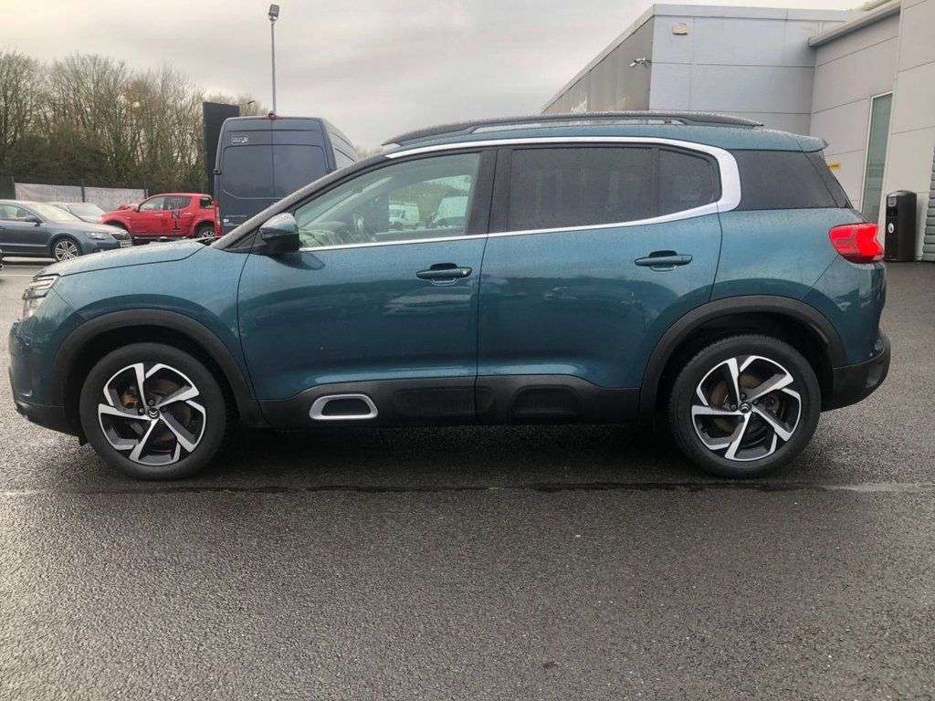 A 2020 CITROEN C5 AIRCROSS 1.5 BlueHDi Flair SUV 5dr Diesel EAT8 Euro 6 (s/s) (130 ps) A 2020 CITROEN C5 AIRCROSS 1.5 BlueHDi Flair SUV 5dr Diesel EAT8 Euro 6 (s/s) (130 ps)