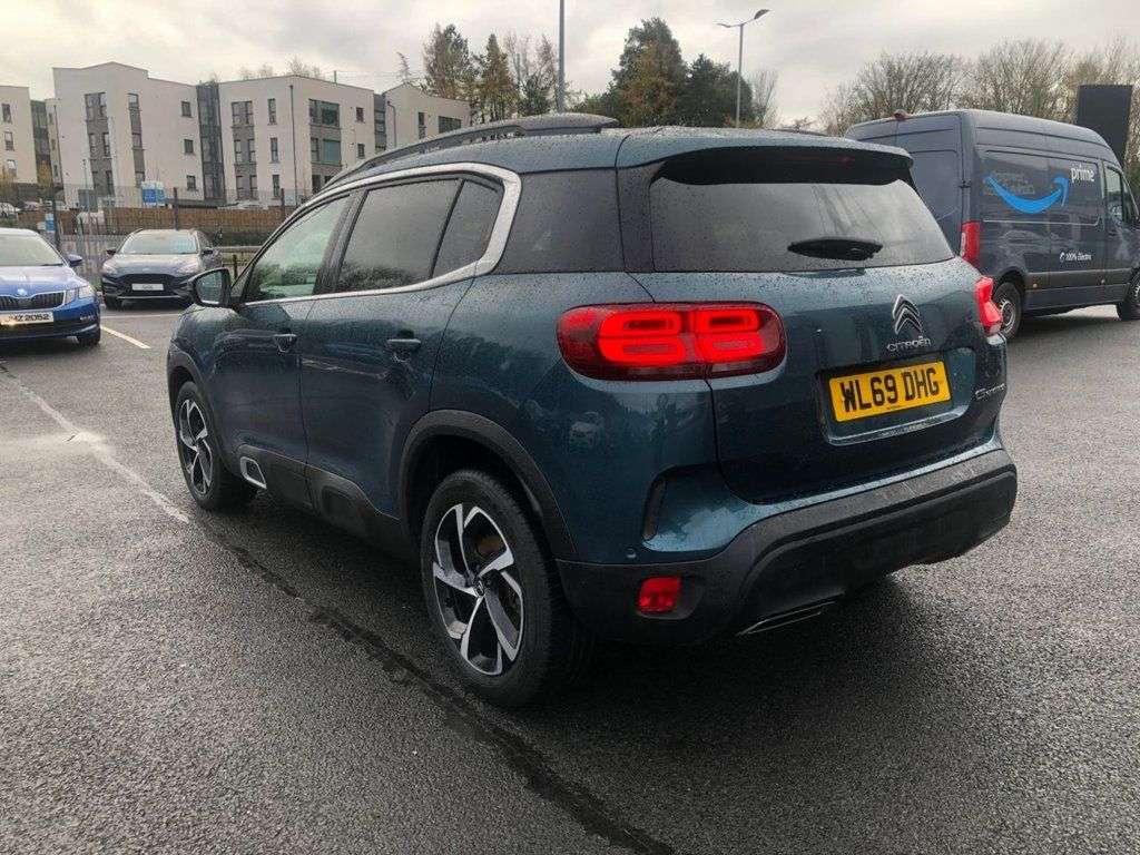 A 2020 CITROEN C5 AIRCROSS 1.5 BlueHDi Flair SUV 5dr Diesel EAT8 Euro 6 (s/s) (130 ps) A 2020 CITROEN C5 AIRCROSS 1.5 BlueHDi Flair SUV 5dr Diesel EAT8 Euro 6 (s/s) (130 ps)