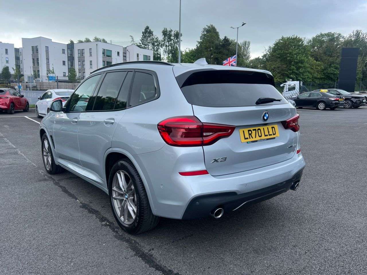 A 2020 BMW X3 2.0 20d M Sport SUV 5dr Diesel Auto xDrive Euro 6 (s/s) (190 ps) A 2020 BMW X3 2.0 20d M Sport SUV 5dr Diesel Auto xDrive Euro 6 (s/s) (190 ps)