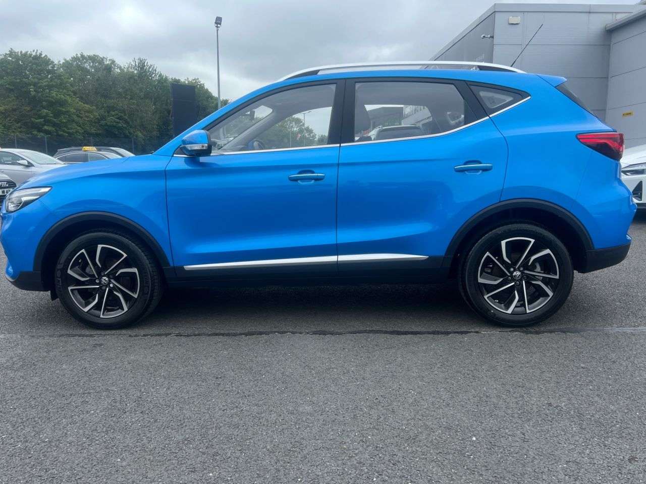 A 2022 MG MG ZS 1.5 VTi-TECH Exclusive SUV 5dr Petrol Manual Euro 6 (s/s) (106 ps) A 2022 MG MG ZS 1.5 VTi-TECH Exclusive SUV 5dr Petrol Manual Euro 6 (s/s) (106 ps)