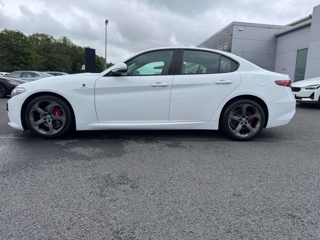 A 2017 ALFA ROMEO GIULIA 2.2 TD Speciale Saloon 4dr Diesel Auto Euro 6 (s/s) (180 ps) A 2017 ALFA ROMEO GIULIA 2.2 TD Speciale Saloon 4dr Diesel Auto Euro 6 (s/s) (180 ps)