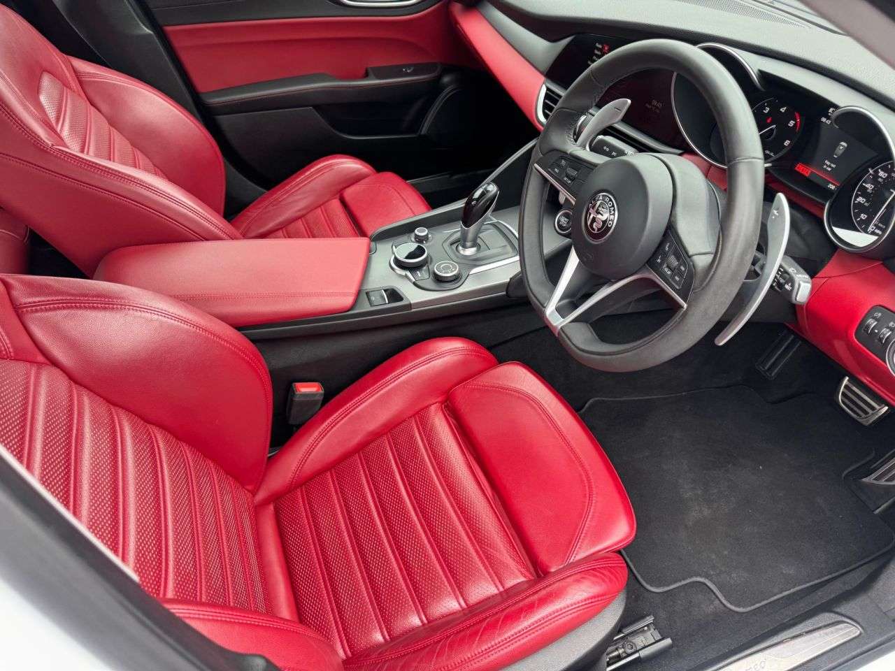 2017 ALFA ROMEO GIULIA 2017 ALFA ROMEO GIULIA