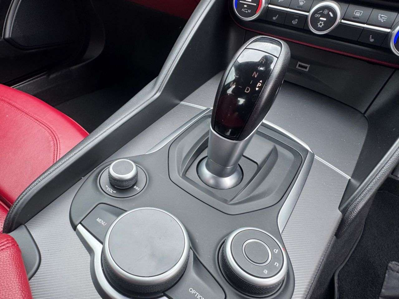 2017 ALFA ROMEO GIULIA 2017 ALFA ROMEO GIULIA
