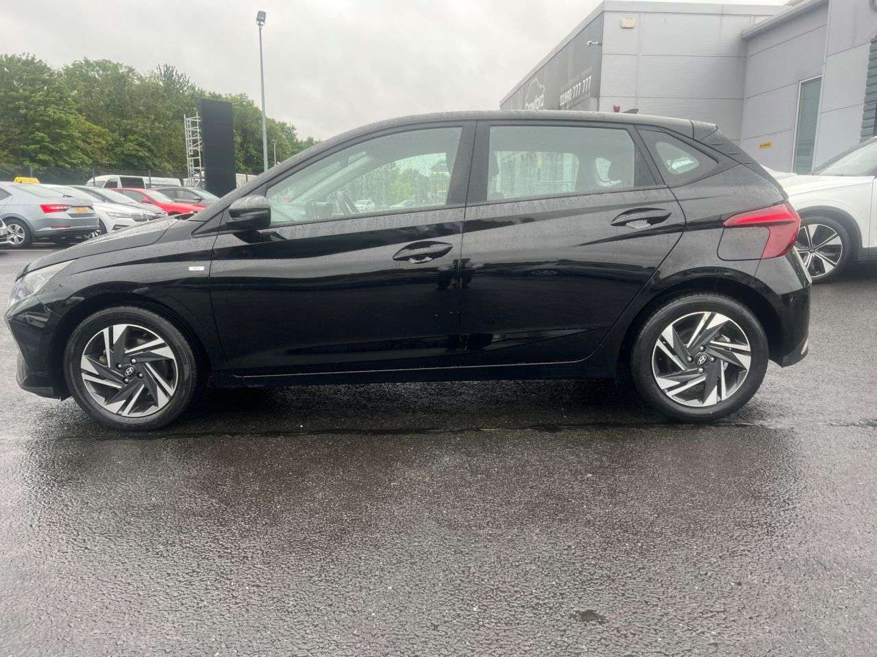 A 2022 HYUNDAI I20 1.0 T-GDi MHEV SE Connect Hatchback 5dr Petrol Hybrid Manual Euro 6 (s/s) ( A 2022 HYUNDAI I20 1.0 T-GDi MHEV SE Connect Hatchback 5dr Petrol Hybrid Manual Euro 6 (s/s) (