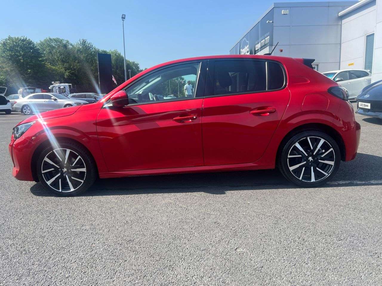 A 2020 PEUGEOT 208 1.2 PureTech Allure Hatchback 5dr Petrol Manual Euro 6 (s/s) (100 ps) A 2020 PEUGEOT 208 1.2 PureTech Allure Hatchback 5dr Petrol Manual Euro 6 (s/s) (100 ps)