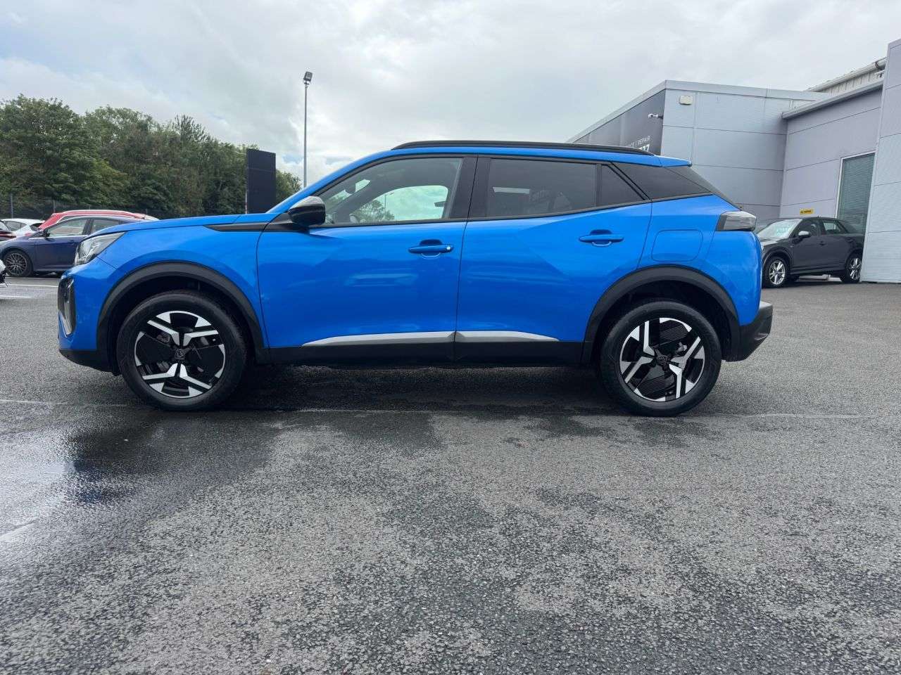 A 2024 PEUGEOT 2008 1.2 PureTech Allure SUV 5dr Petrol Manual Euro 6 (s/s) (100 ps) A 2024 PEUGEOT 2008 1.2 PureTech Allure SUV 5dr Petrol Manual Euro 6 (s/s) (100 ps)