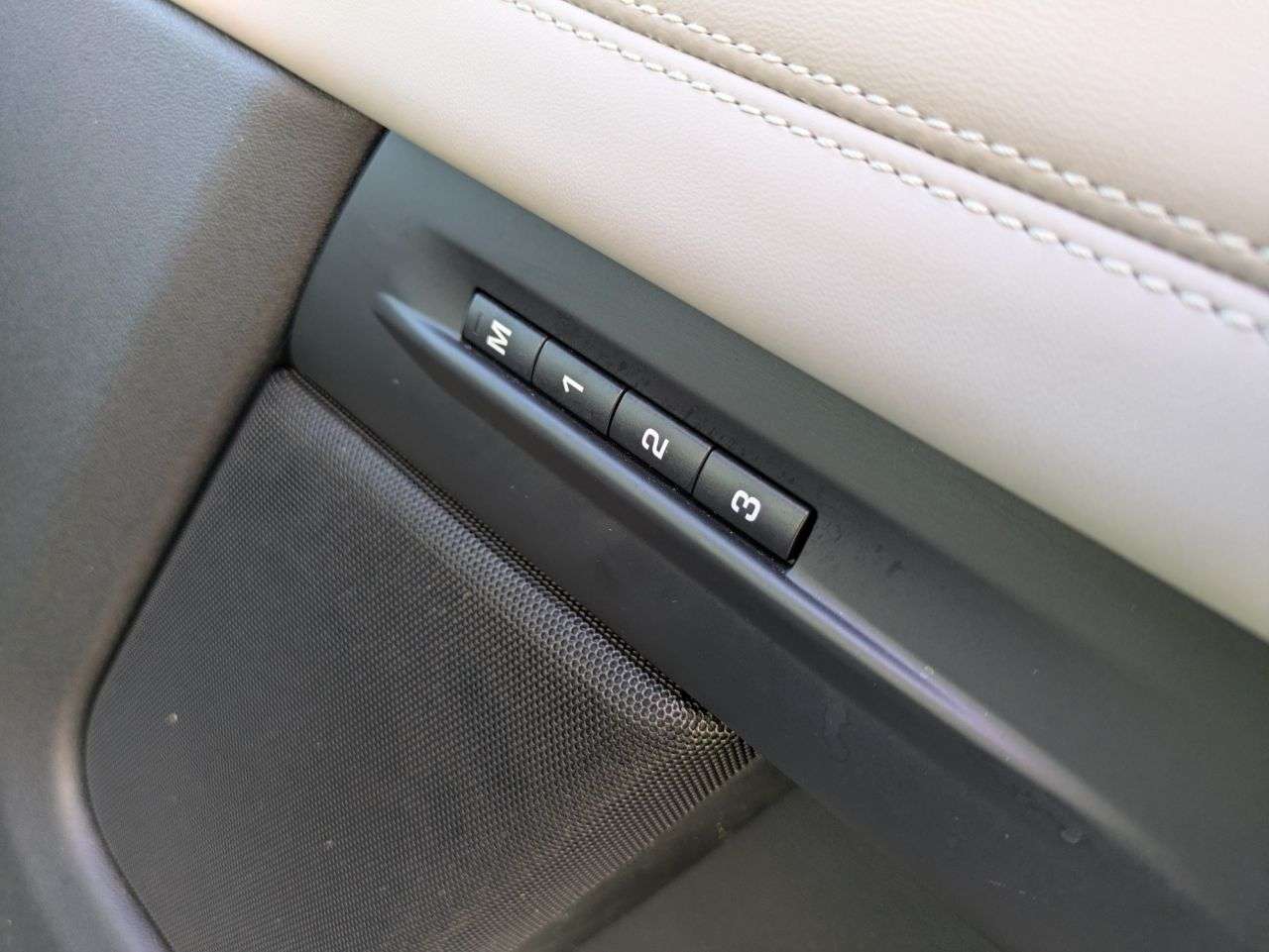 2021 LAND ROVER RANGE ROVER EVOQUE 2021 LAND ROVER RANGE ROVER EVOQUE