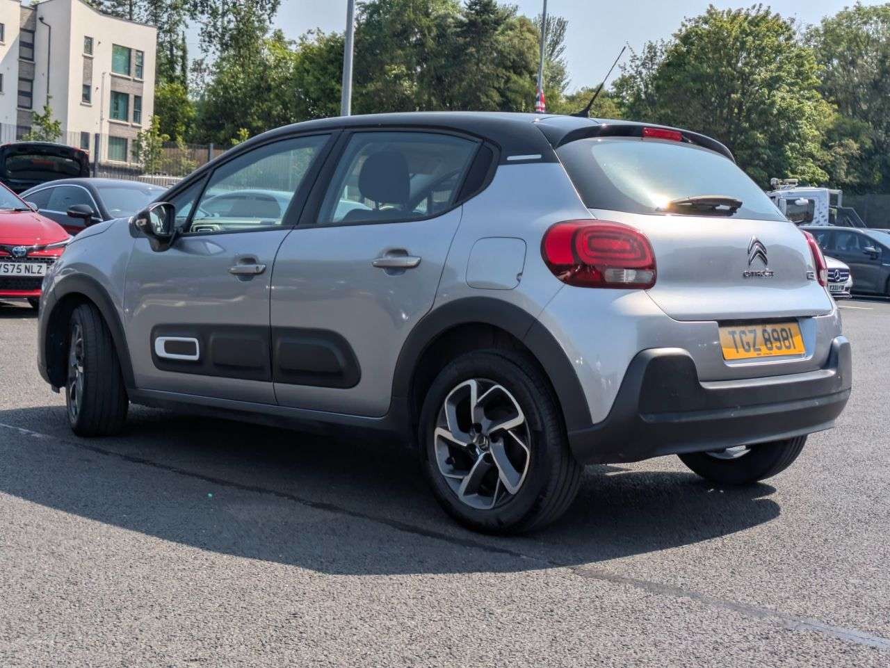 A 2021 CITROEN C3 1.2 PureTech Flair Hatchback 5dr Petrol Manual Euro 6 (s/s) (83 ps) A 2021 CITROEN C3 1.2 PureTech Flair Hatchback 5dr Petrol Manual Euro 6 (s/s) (83 ps)