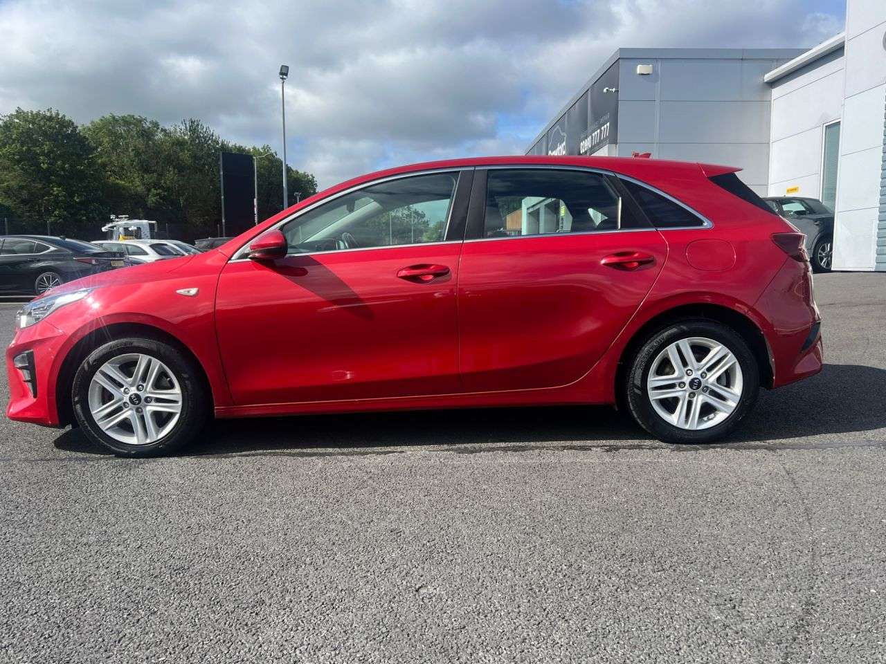 A 2019 KIA CEED 1.0 T-GDi ECO 2 Hatchback 5dr Petrol Manual Euro 6 (s/s) (118 bhp) A 2019 KIA CEED 1.0 T-GDi ECO 2 Hatchback 5dr Petrol Manual Euro 6 (s/s) (118 bhp)