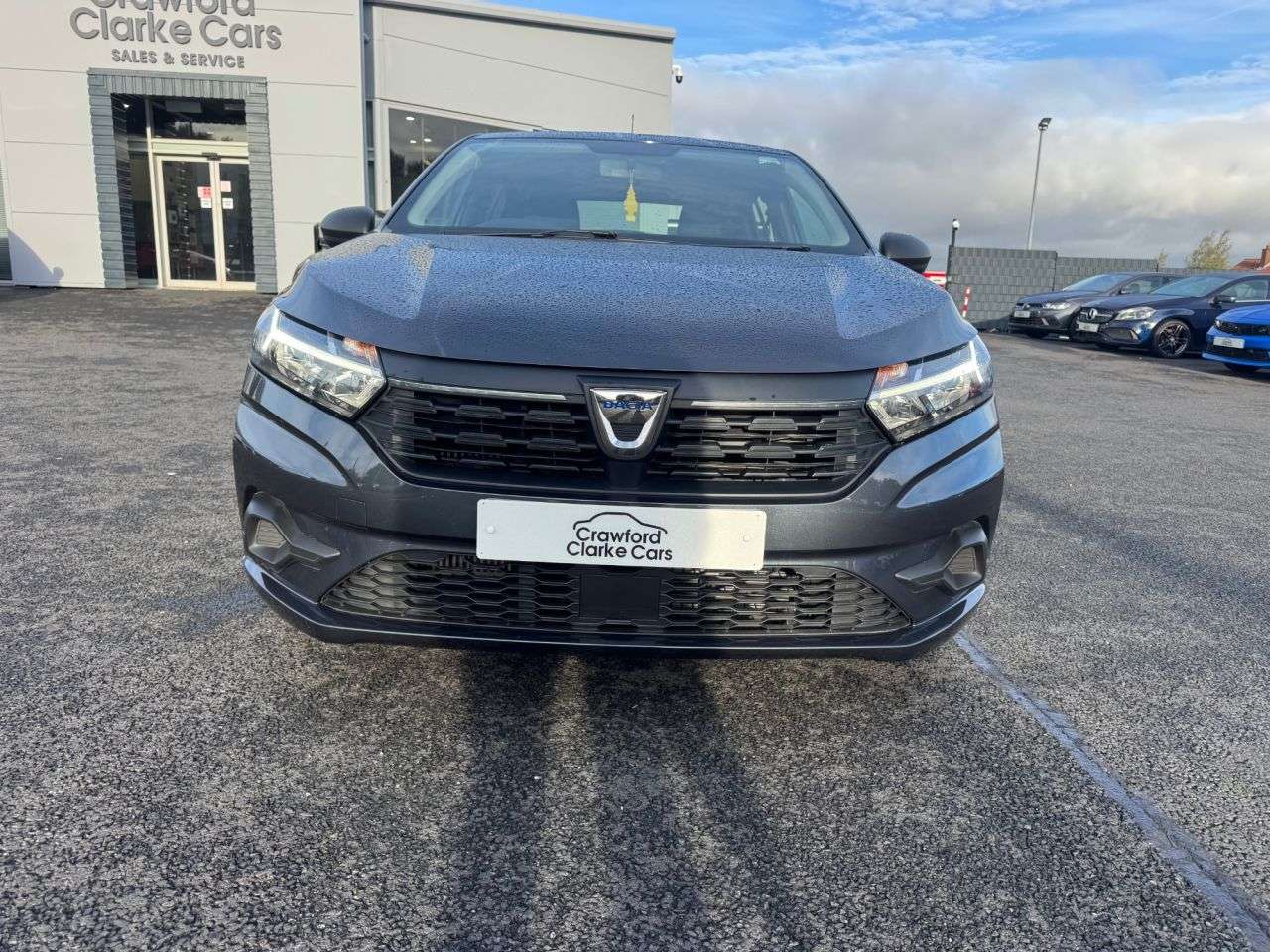 A 2021 DACIA SANDERO 1.0 TCe Essential Hatchback 5dr Petrol Manual Euro 6 (s/s) (90 ps) A 2021 DACIA SANDERO 1.0 TCe Essential Hatchback 5dr Petrol Manual Euro 6 (s/s) (90 ps)