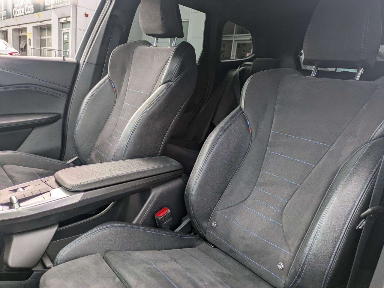 2023 BMW IX1 2023 BMW IX1