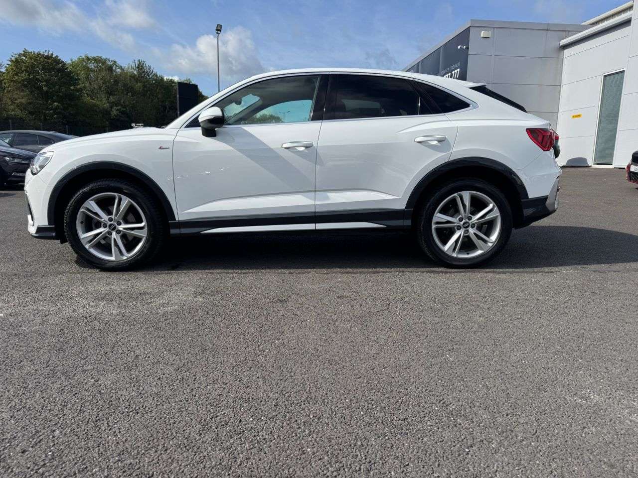 A 2021 AUDI Q3 1.5 TFSI CoD 35 S line Sportback 5dr Petrol Manual Euro 6 (s/s) (150 ps) A 2021 AUDI Q3 1.5 TFSI CoD 35 S line Sportback 5dr Petrol Manual Euro 6 (s/s) (150 ps)