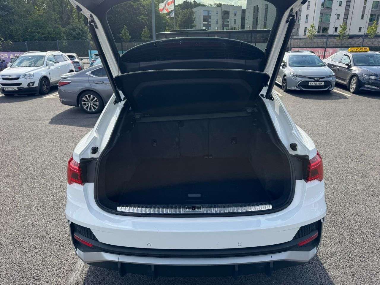 2021 AUDI Q3 2021 AUDI Q3