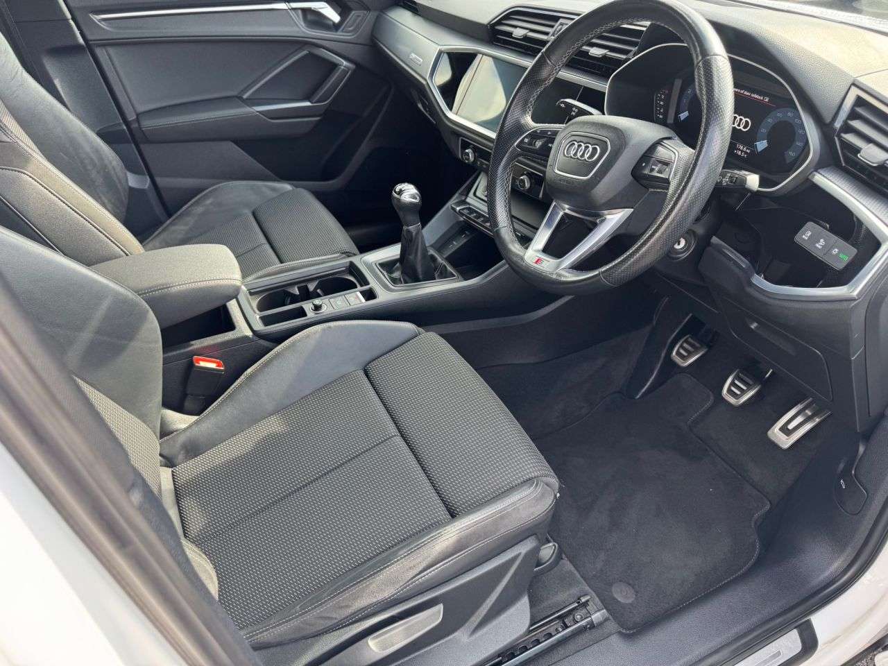 2021 AUDI Q3 2021 AUDI Q3