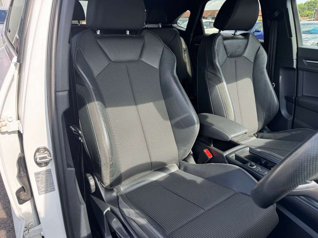 2021 AUDI Q3 2021 AUDI Q3