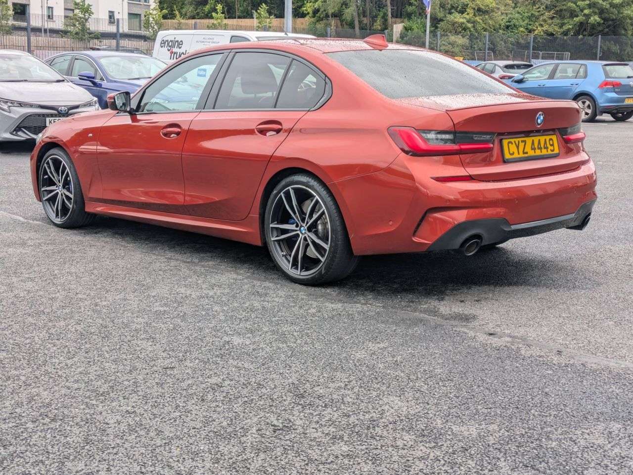 A 2021 BMW 3 SERIES 2.0 320i M Sport Saloon 4dr Petrol Auto Euro 6 (s/s) (184 ps) A 2021 BMW 3 SERIES 2.0 320i M Sport Saloon 4dr Petrol Auto Euro 6 (s/s) (184 ps)