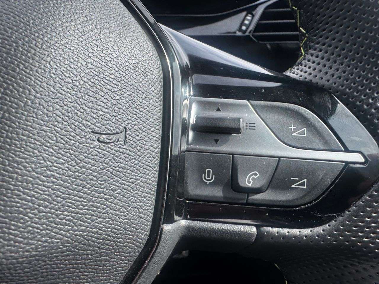 2024 PEUGEOT 308 2024 PEUGEOT 308