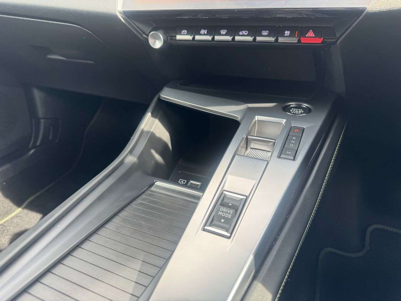 2024 PEUGEOT 308 2024 PEUGEOT 308