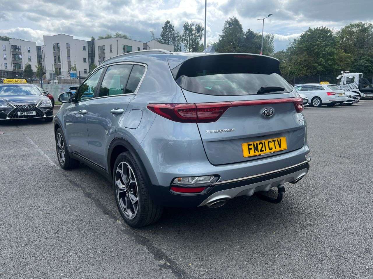 A 2021 KIA SPORTAGE 1.6 T-GDi GT-Line SUV 5dr Petrol DCT AWD Euro 6 (s/s) (174 bhp) A 2021 KIA SPORTAGE 1.6 T-GDi GT-Line SUV 5dr Petrol DCT AWD Euro 6 (s/s) (174 bhp)