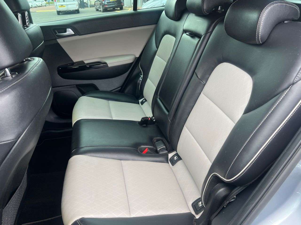 2021 KIA SPORTAGE 2021 KIA SPORTAGE